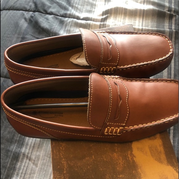 Shoes - Picture 3 of 6